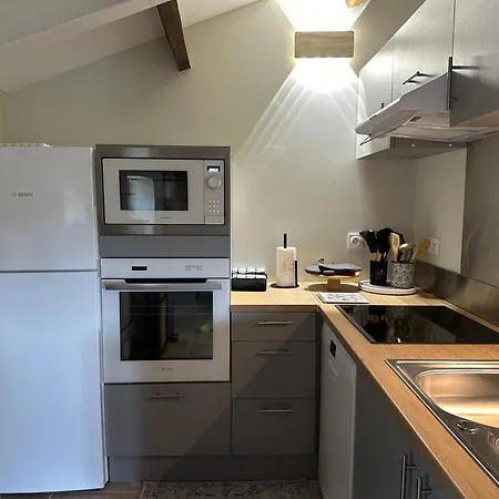 2ème étage 4 Personnes Dans Château Avec Piscine Collective Apartamento Lussan (Gard)