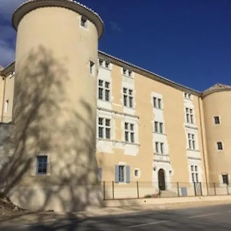 2ème étage 4 Personnes Dans Château Avec Piscine Collective Apartamento Lussan (Gard)