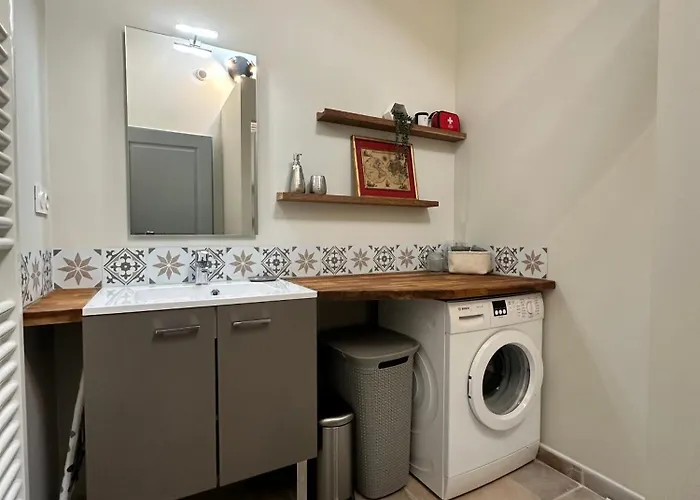 2eme Etage 4 Personnes Dans Chateau Avec Piscine Collective 公寓 Lussan (Gard)
